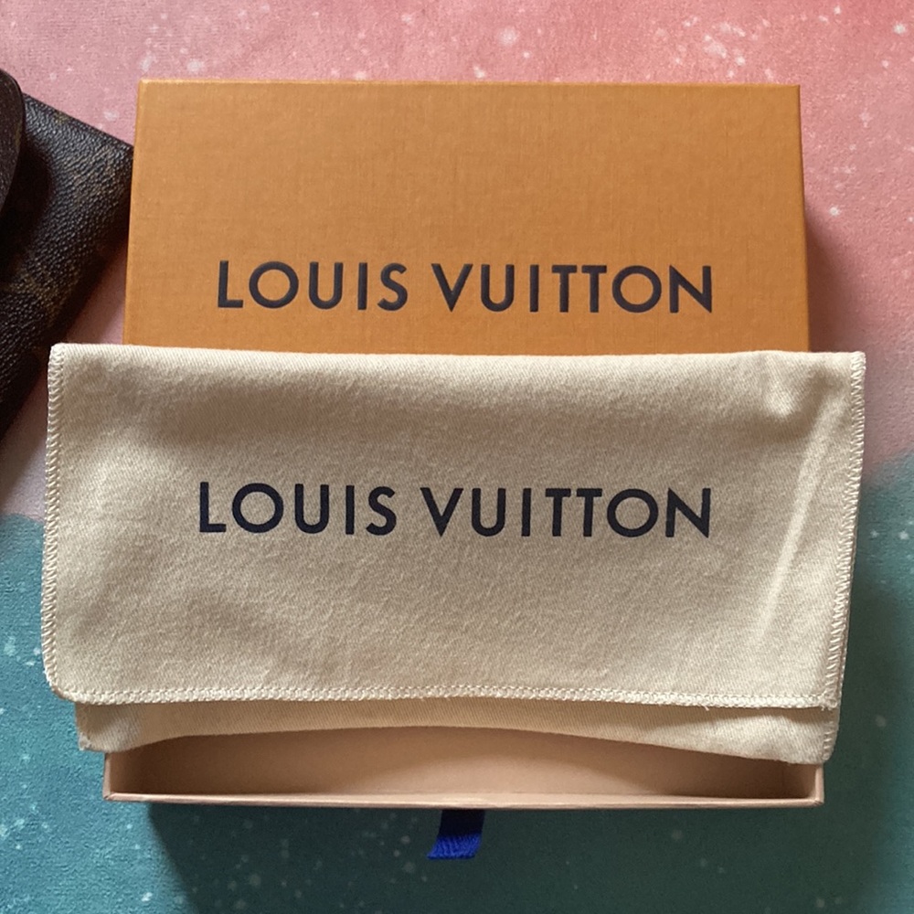 Louis Vuitton Emilie Wallet - Picture 11 of 11
